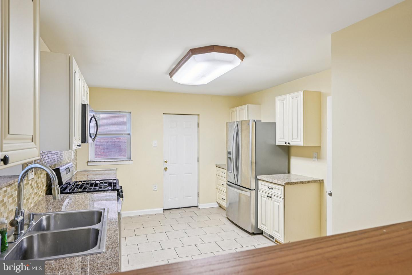 6231 Lansdowne Ave Property Photo 16