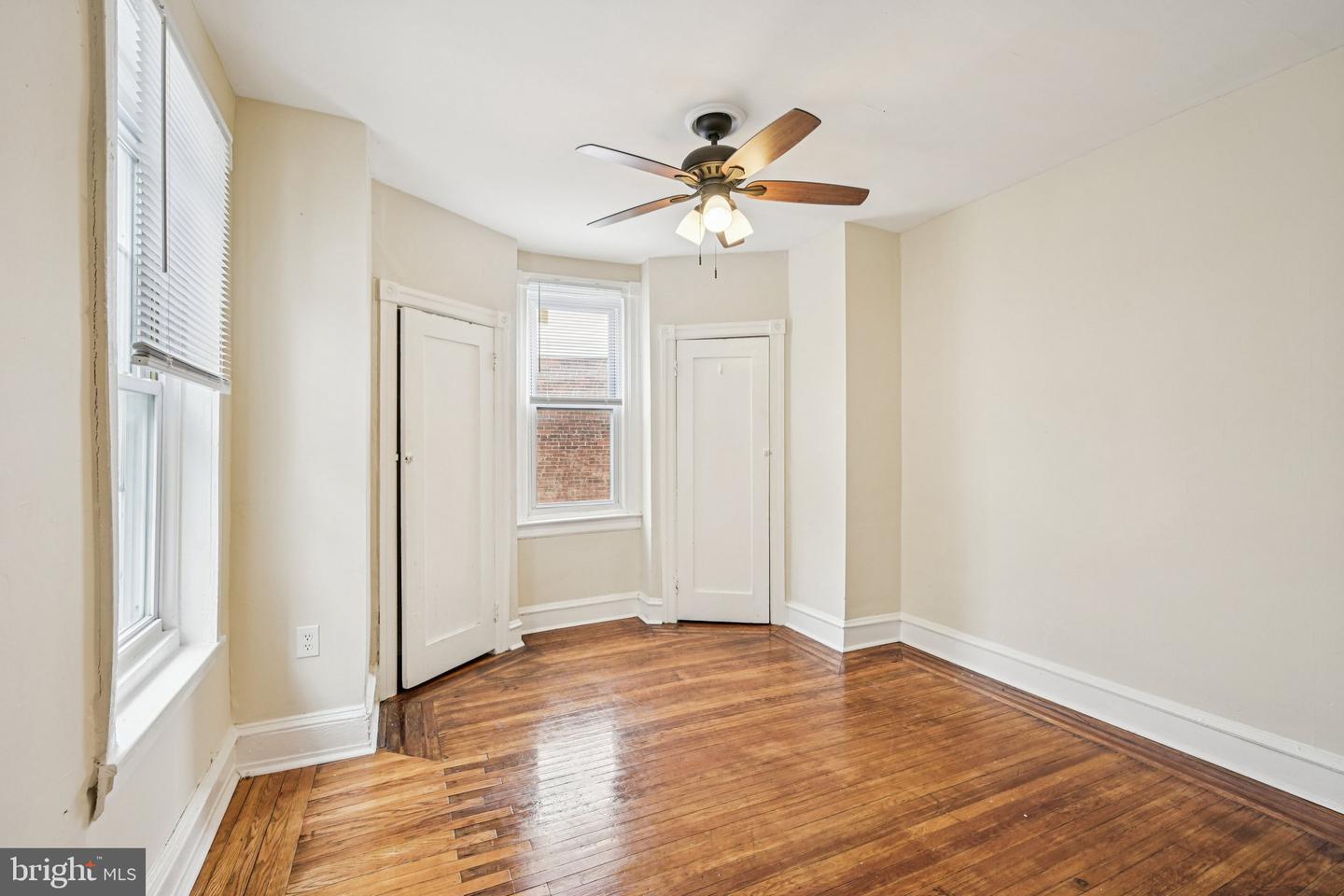 6231 Lansdowne Ave Property Photo 21