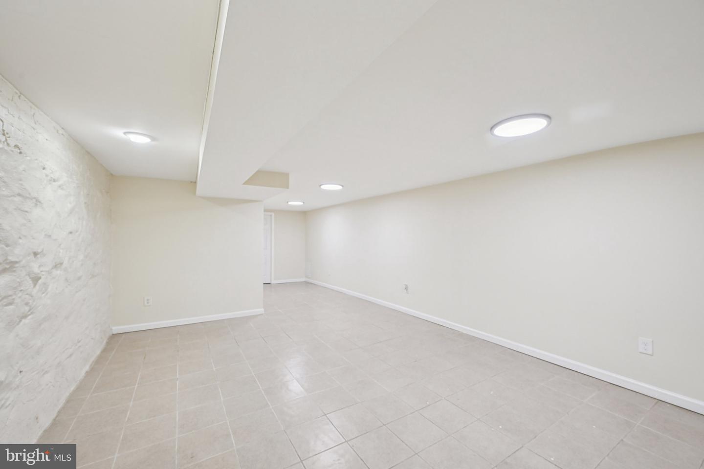 6231 Lansdowne Ave Property Photo 33