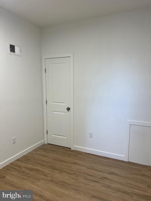 5535 Webster St Property Photo 8