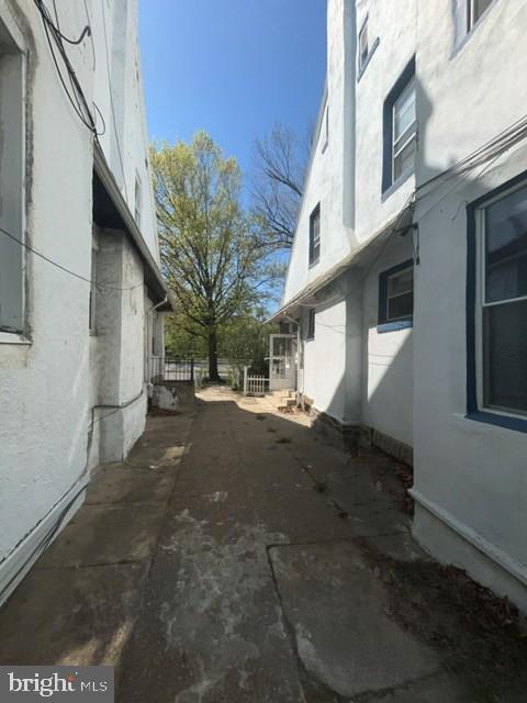 4828 E Roosevelt Blvd Property Photo 6