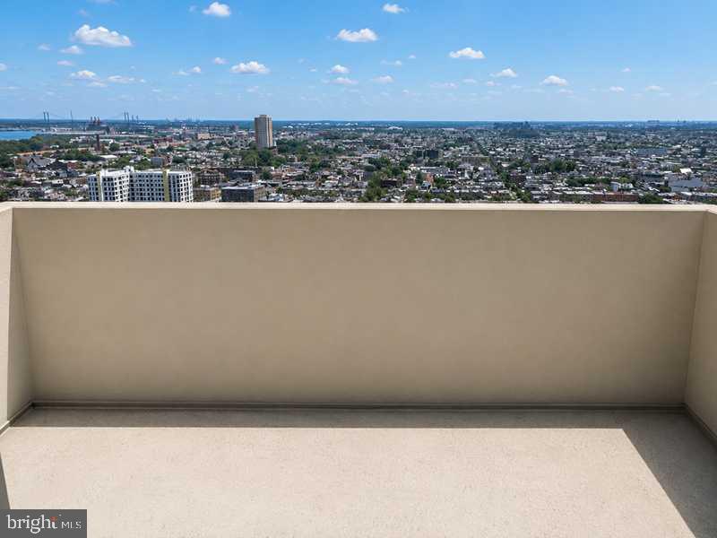 604-36 S Washington Sq #2411 Property Photo 1