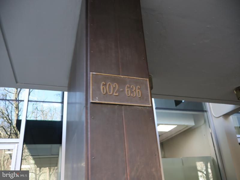 604-36 S Washington Sq #2411 Property Photo 5