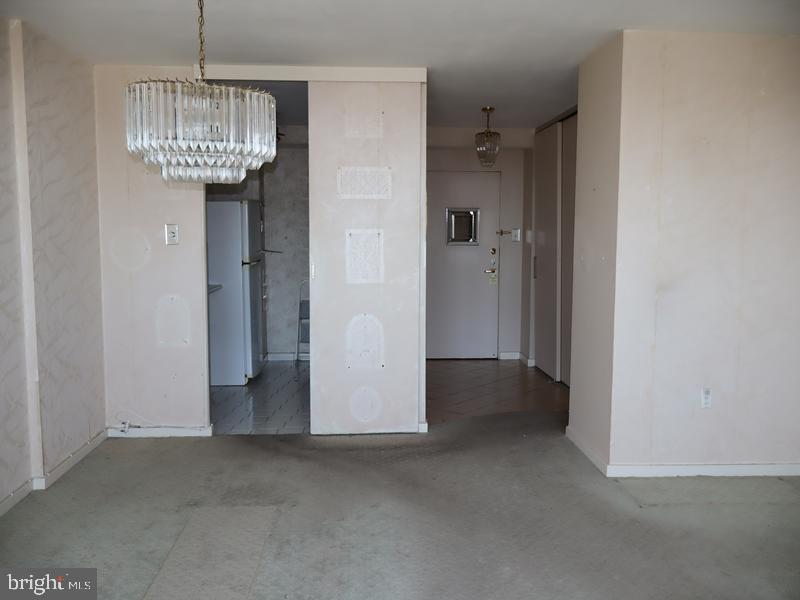 604-36 S Washington Sq #2411 Property Photo 12