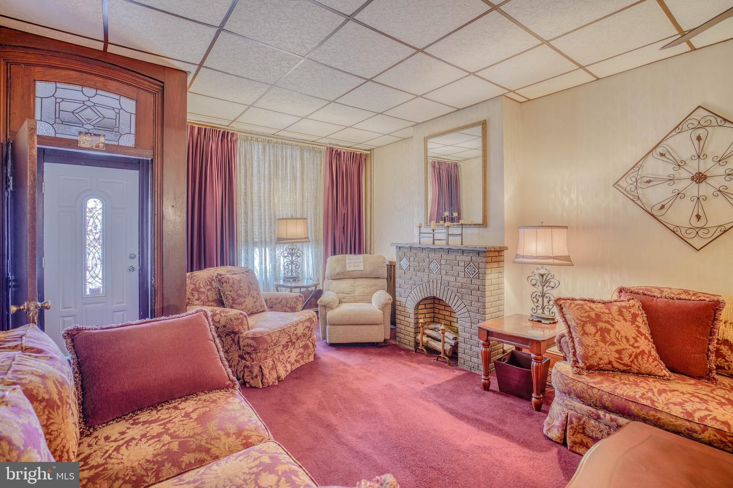 1918 E Lehigh Ave Property Photo 1