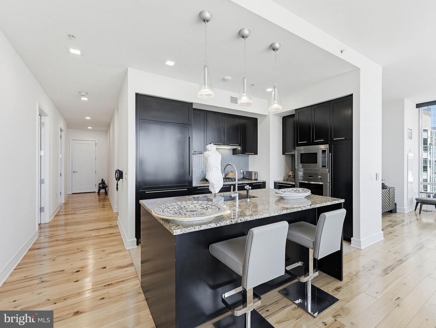 1414 S Penn Sq #32f Property Photo 8
