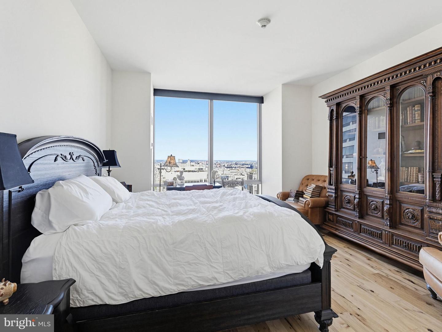 1414 S Penn Sq #32f Property Photo 11