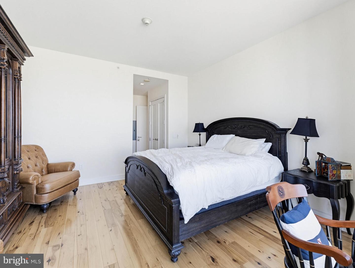 1414 S Penn Sq #32f Property Photo 12