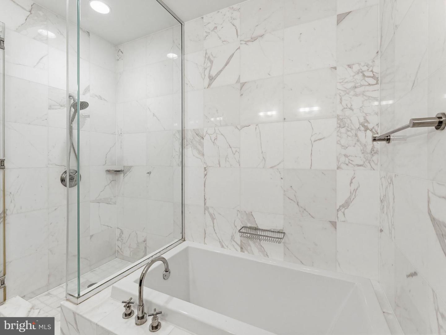 1414 S Penn Sq #32f Property Photo 14