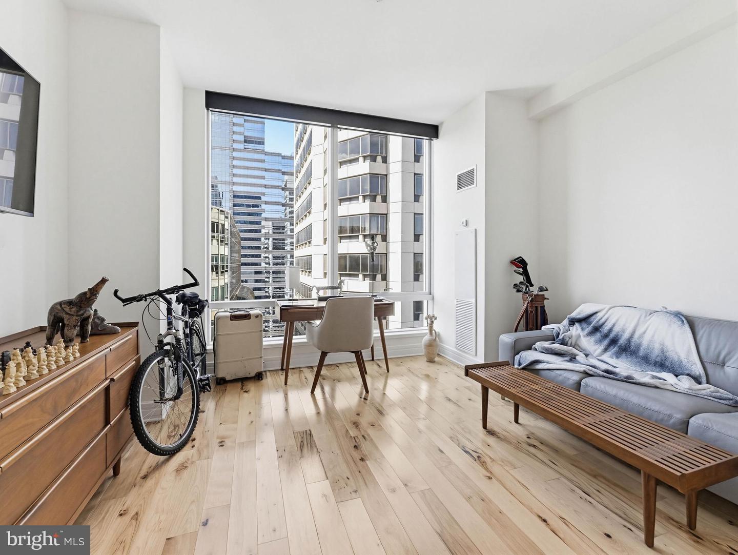 1414 S Penn Sq #32f Property Photo 16