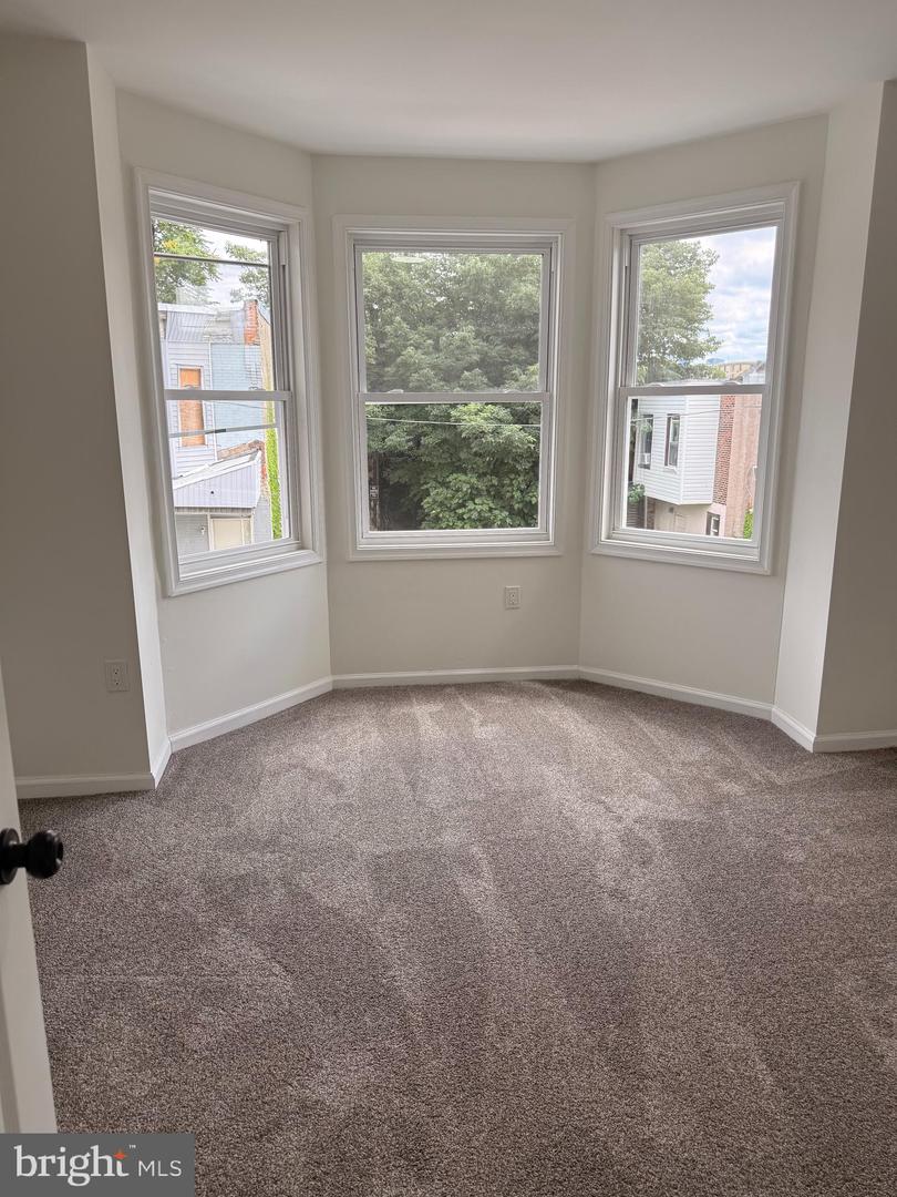 1546 S Wilton St Property Photo 16
