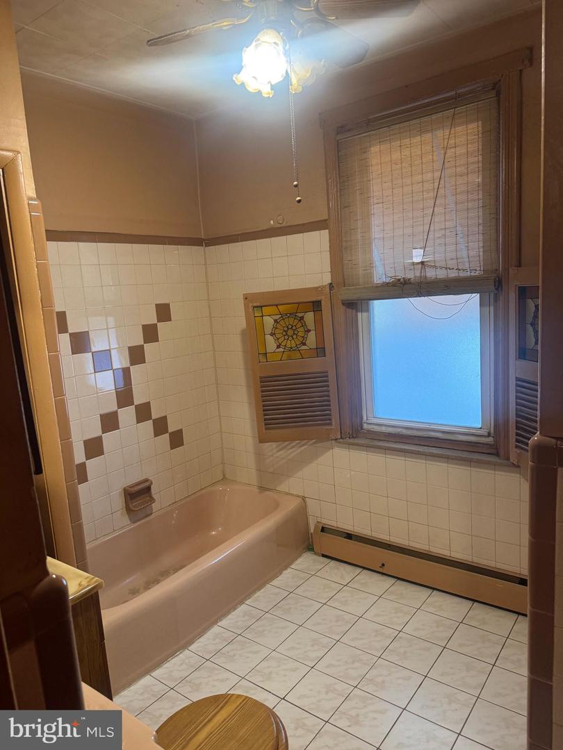 1245 Fitzgerald St Property Photo 8