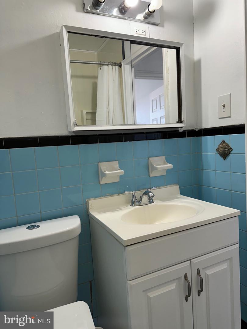 2822 S 64th St Property Photo 16
