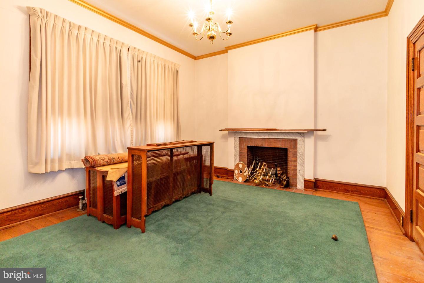 324 Wharton St Property Photo 3