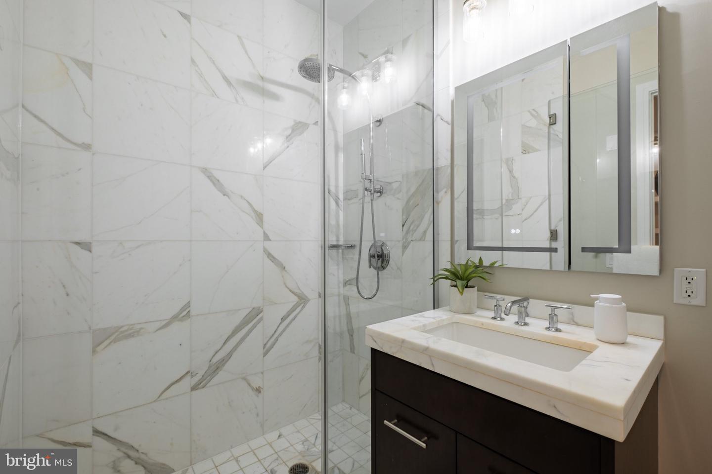 1414 S Penn Sq #30cde Property Photo 29