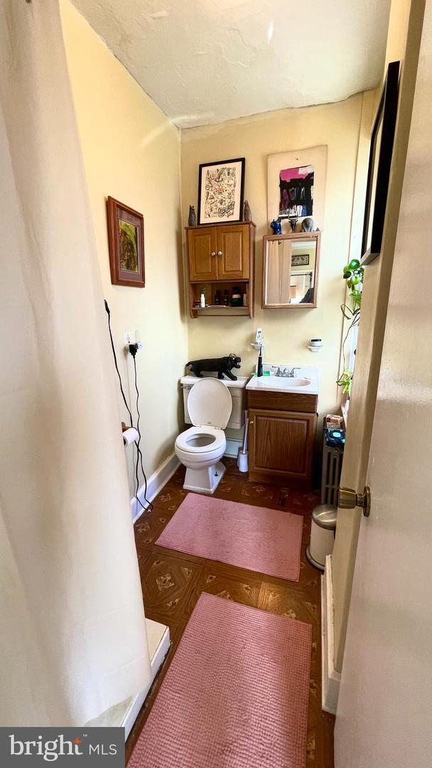 823 Christian St Property Photo 32