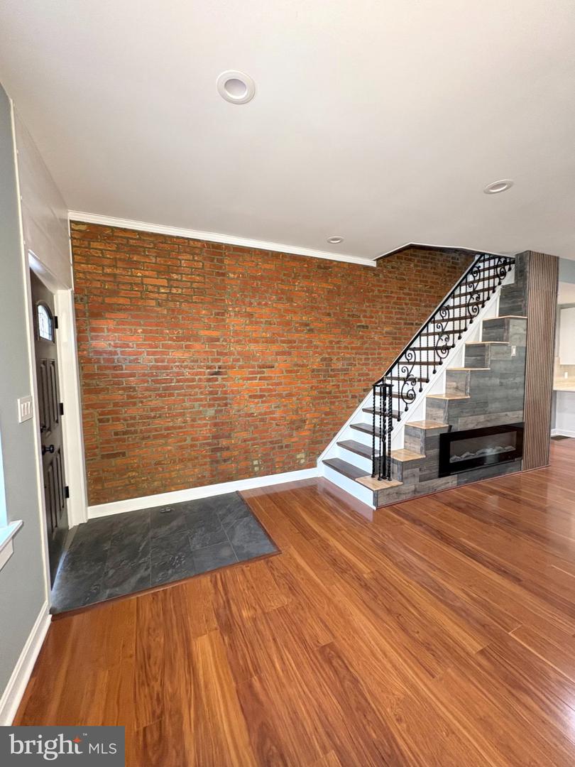 3125 Belgrade St Property Photo 2