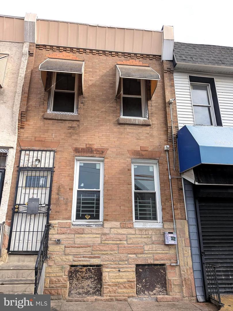 707 E ALLEGHENY AVE Property Photo 1