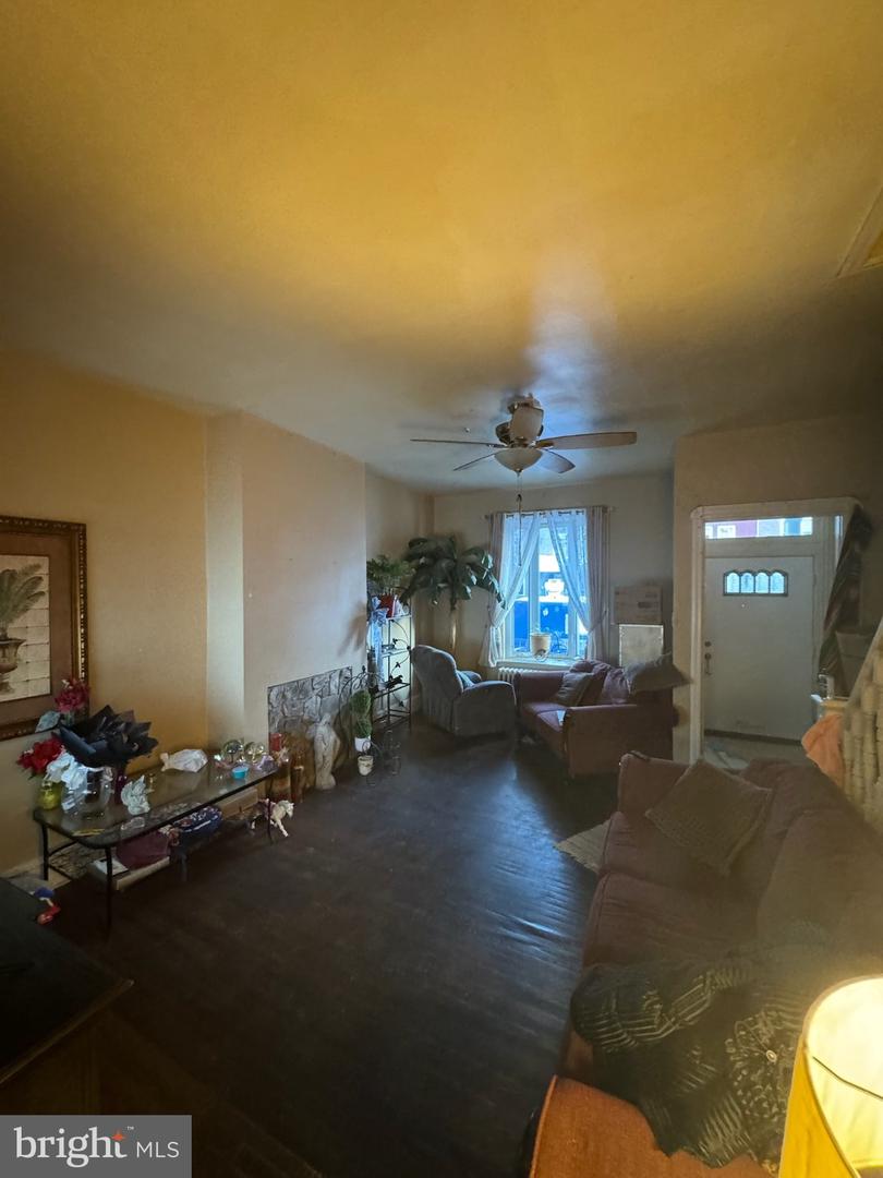 5221 Cedar Ave Property Photo 4