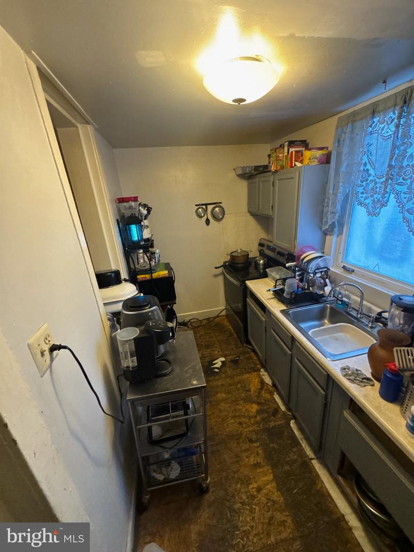 5221 Cedar Ave Property Photo 7