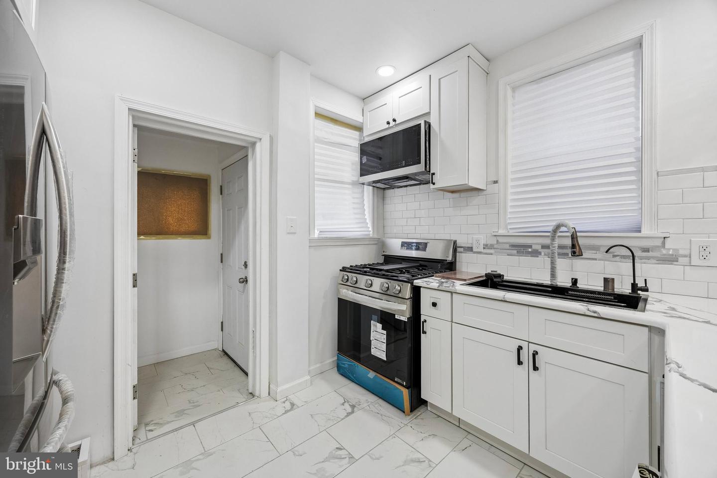 5648-00 Broomall St Property Photo 9