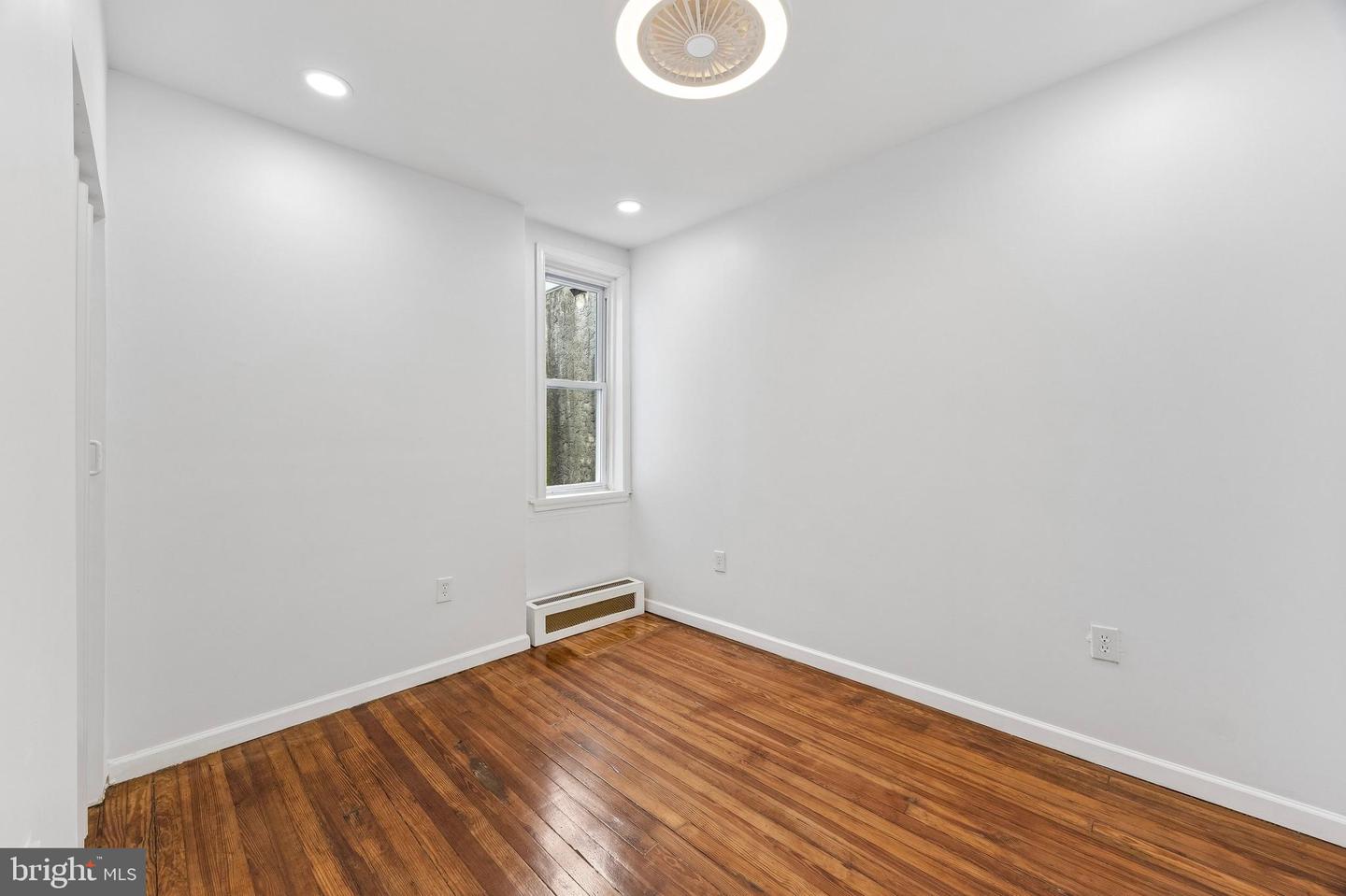 5648-00 Broomall St Property Photo 14