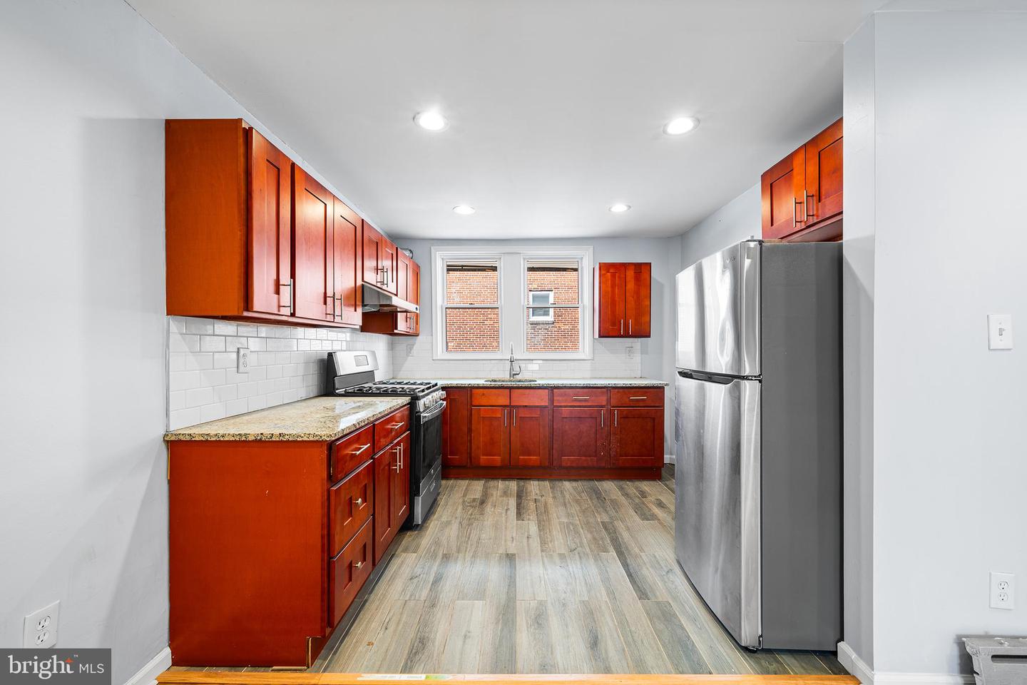 5904 Colgate St Property Photo 9