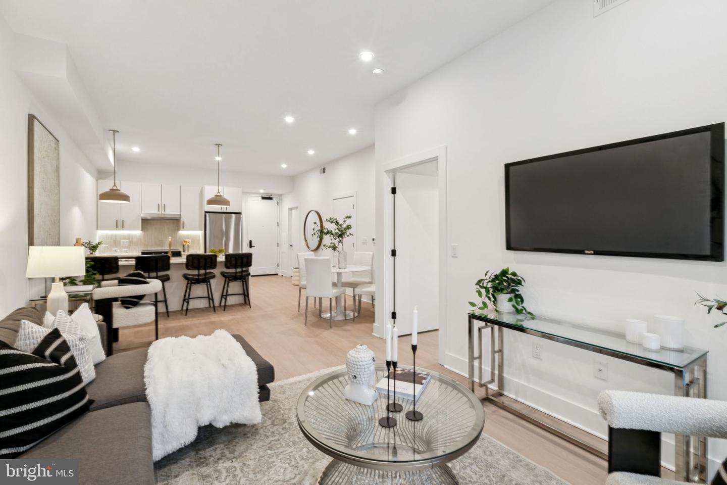 20-30 W Allens Ln #410 Property Photo 19