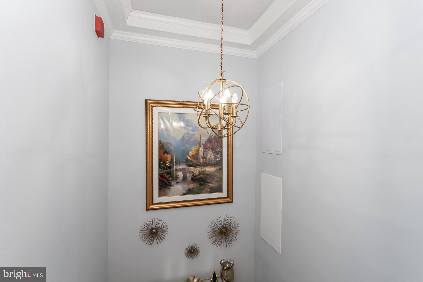 200-10 Lombard St #709 Property Photo 13