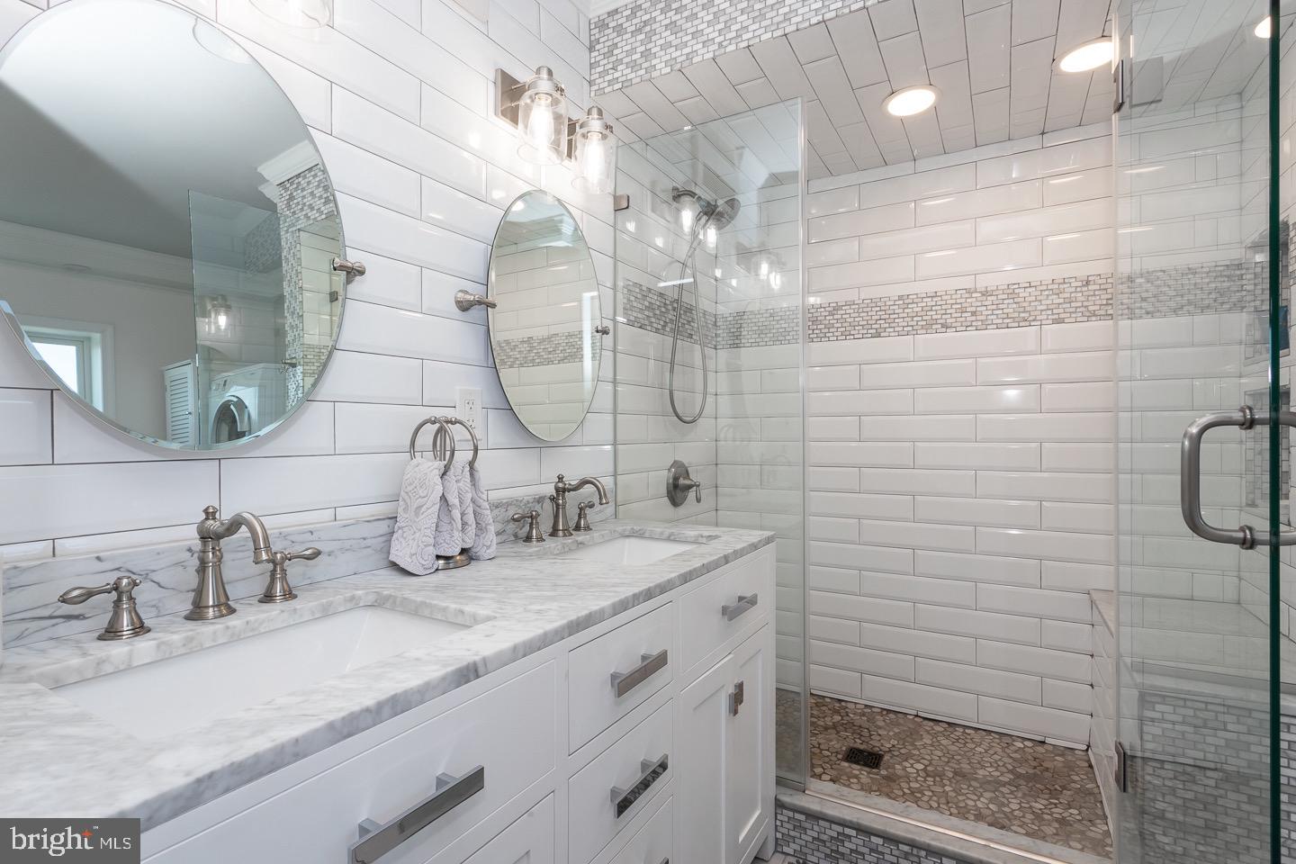 200-10 Lombard St #709 Property Photo 18