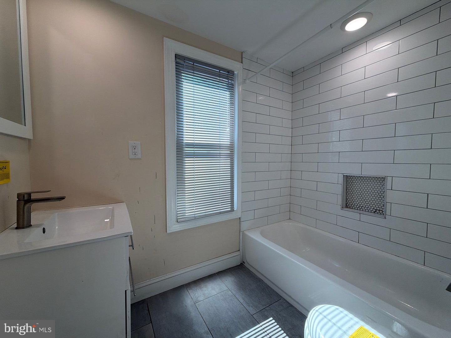608 Winton St Property Photo 11