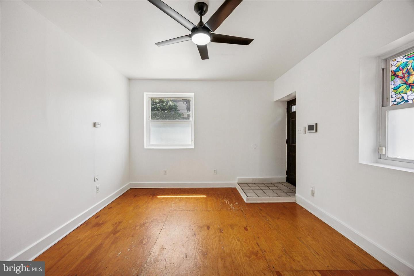 1235 E Berks St Property Photo 4