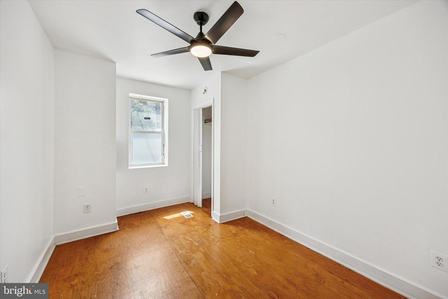 1235 E Berks St Property Photo 9