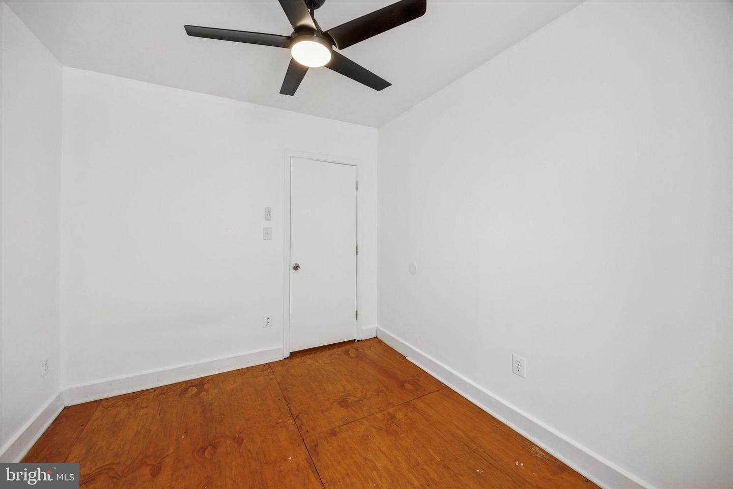 1235 E Berks St Property Photo 11