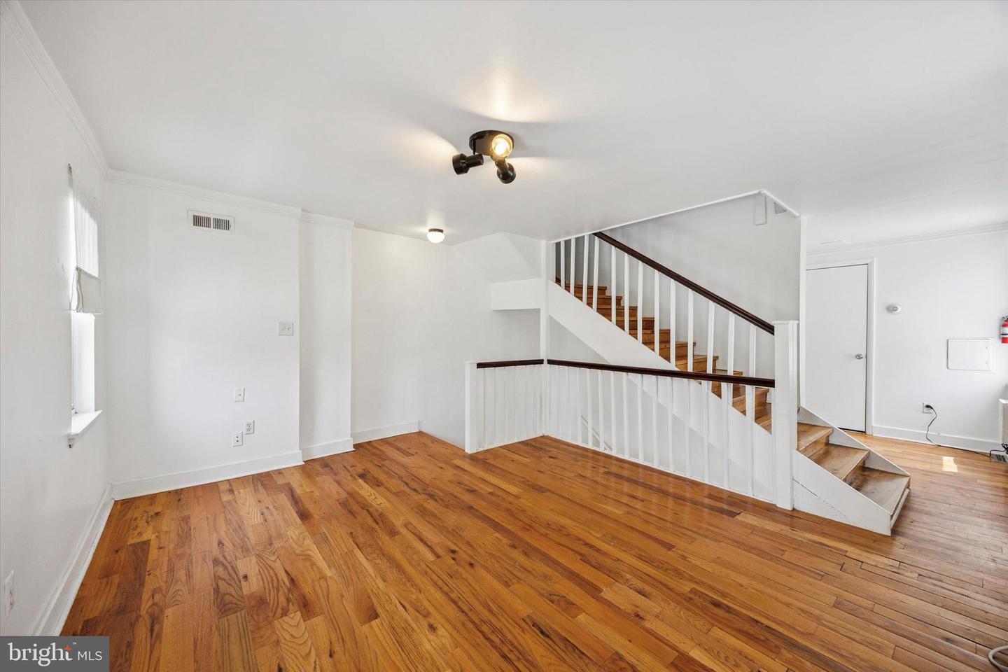 1235 E Berks St Property Photo 19