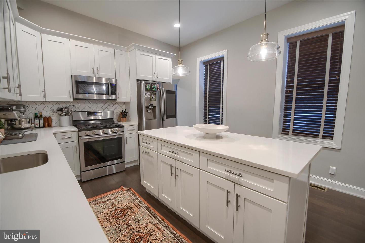4117 Cresson St Property Photo 4