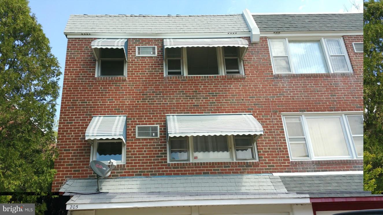 205 E Erica Pl Property Photo 1