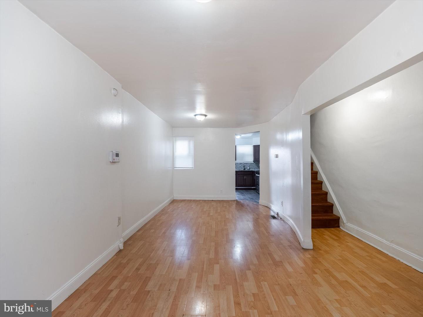 2442 S Sheridan St Property Photo 2