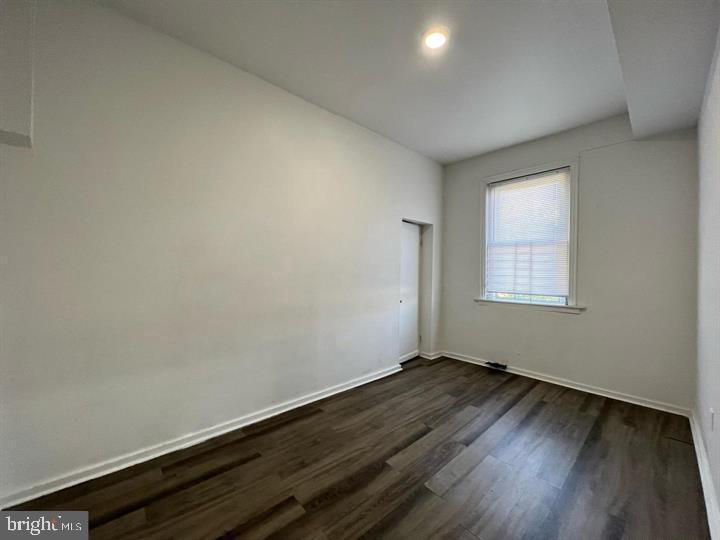 5134 Spruce St Property Photo 5
