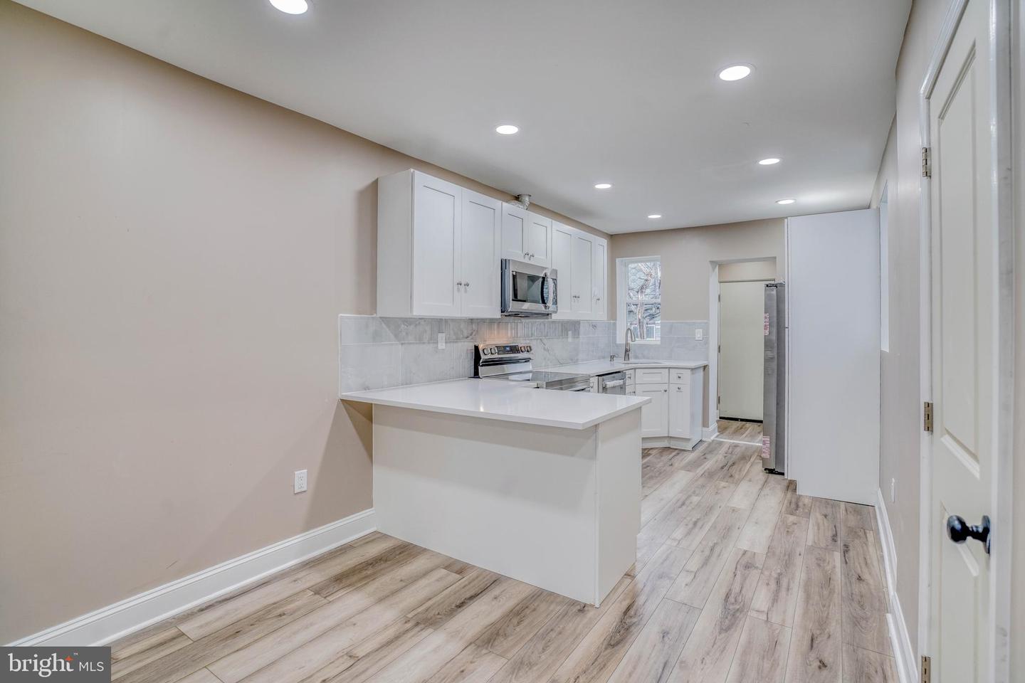 246 Rubicam St Property Photo 12