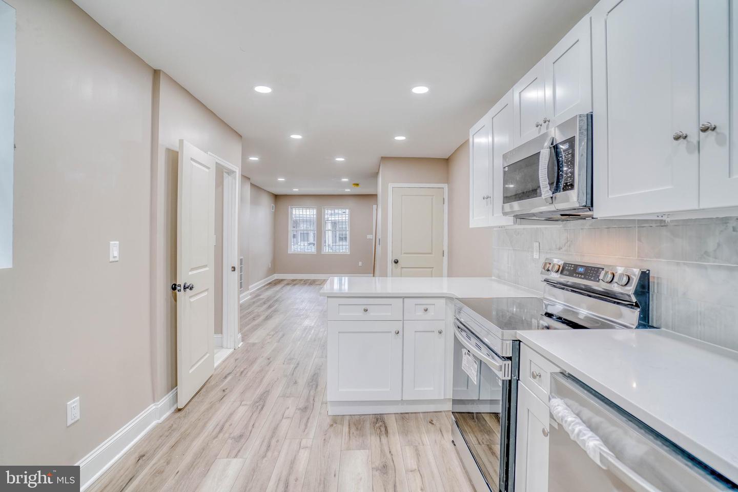 246 Rubicam St Property Photo 19