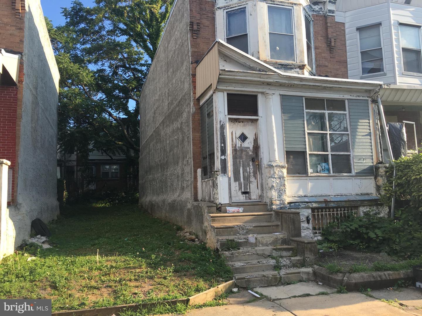 6140 Delancey St Property Photo 2