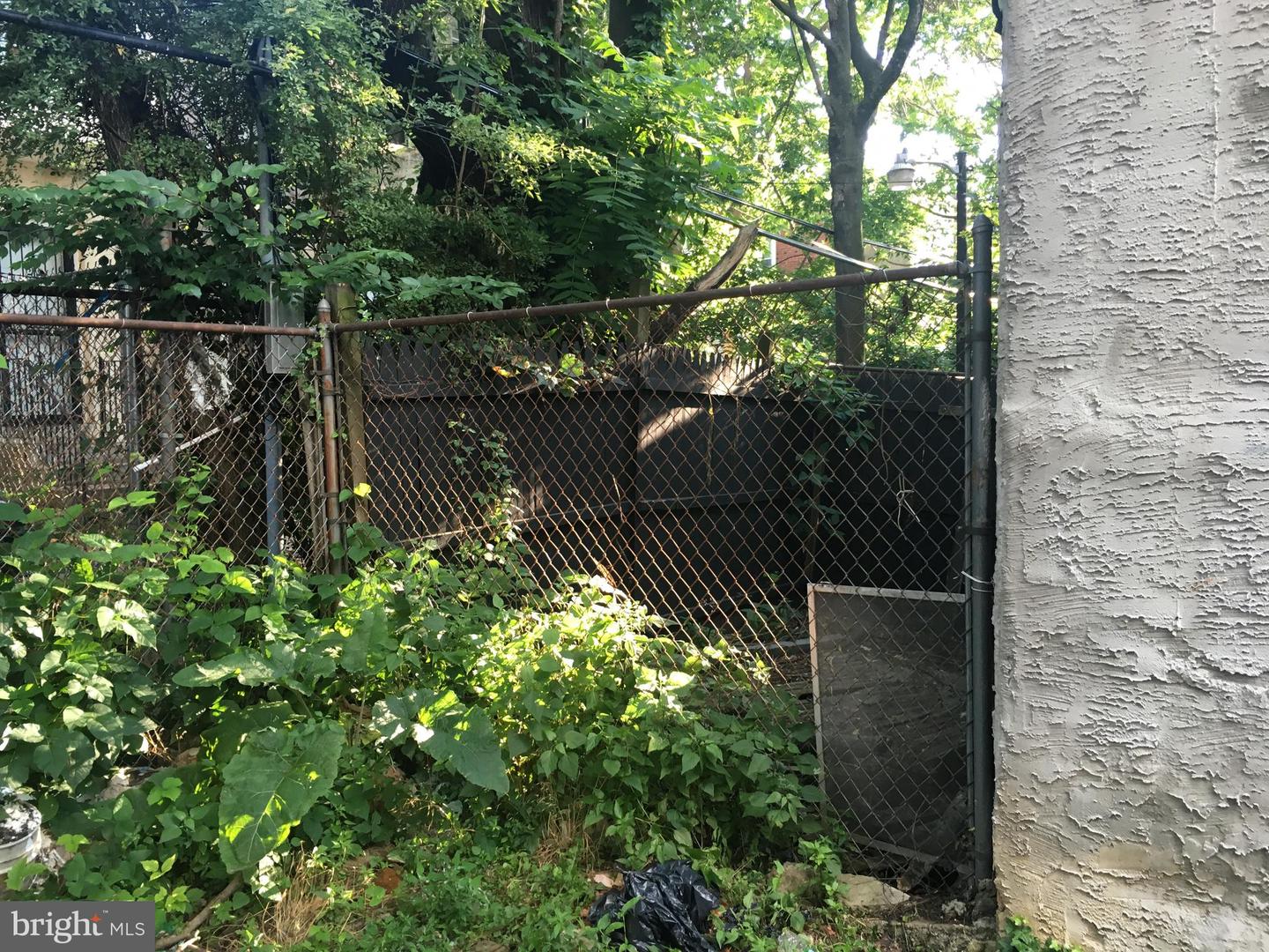6140 Delancey St Property Photo 10