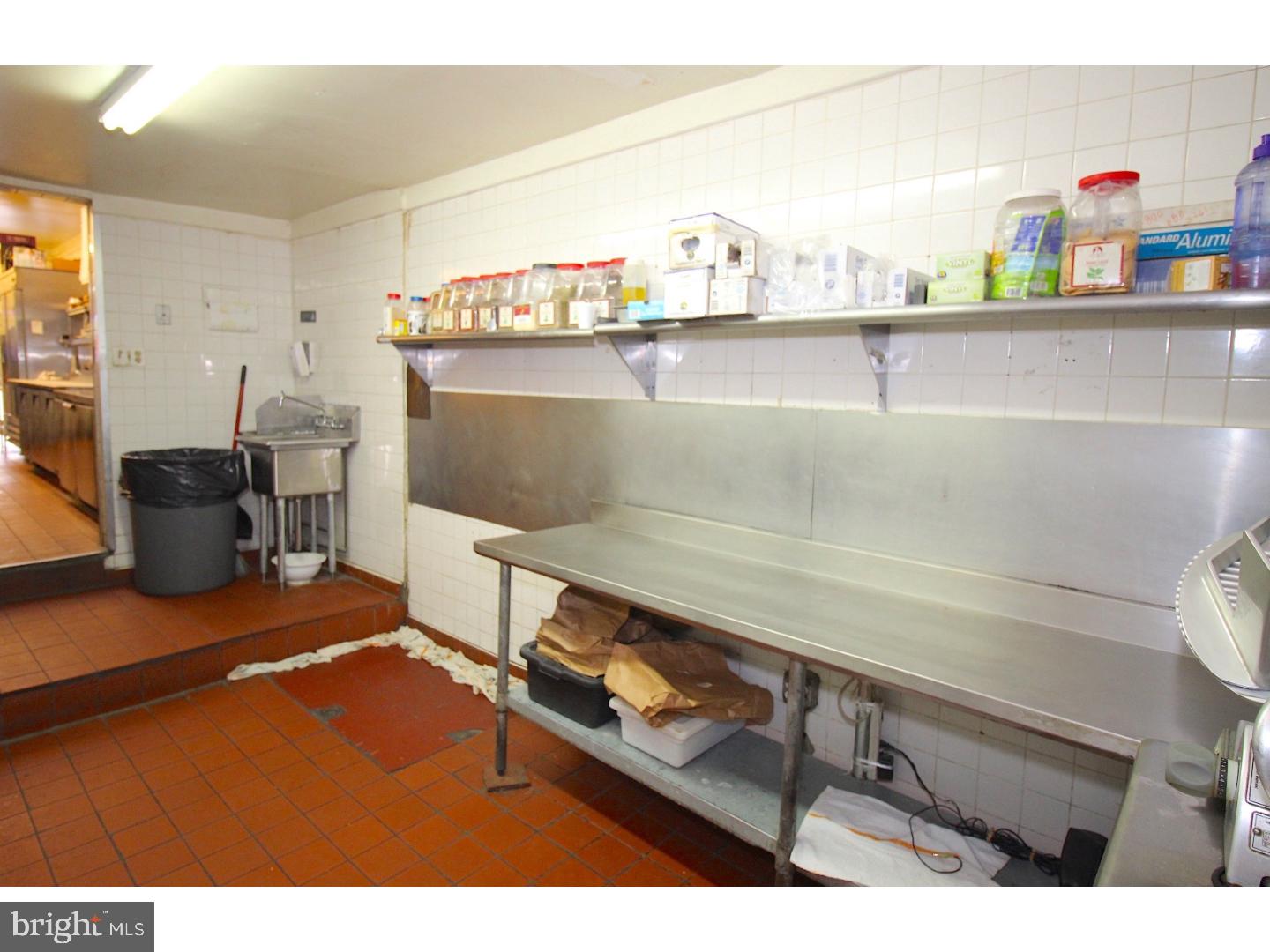 6613 Ridge Ave Property Photo 12