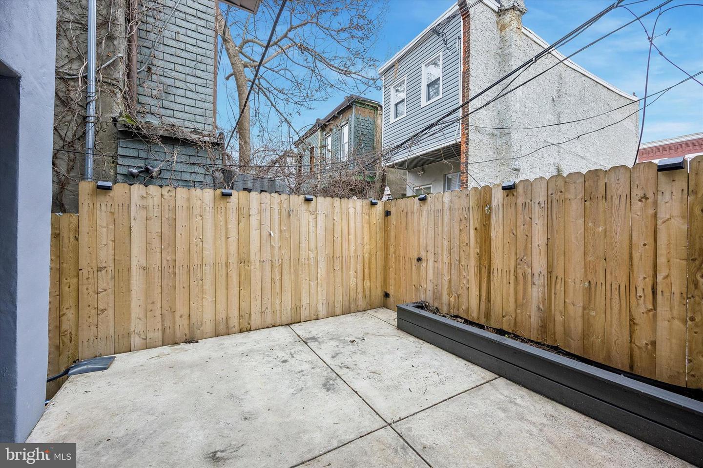 2709 W Glenwood Ave Property Photo 11
