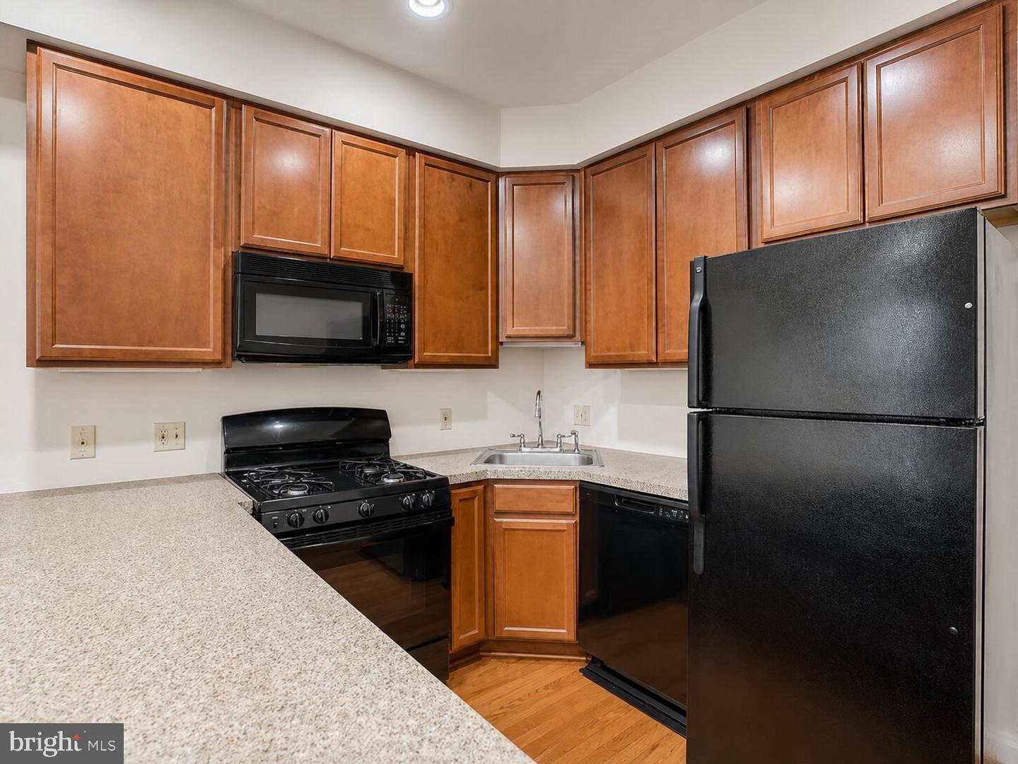 2542 W Girard Ave #2 Property Photo 6