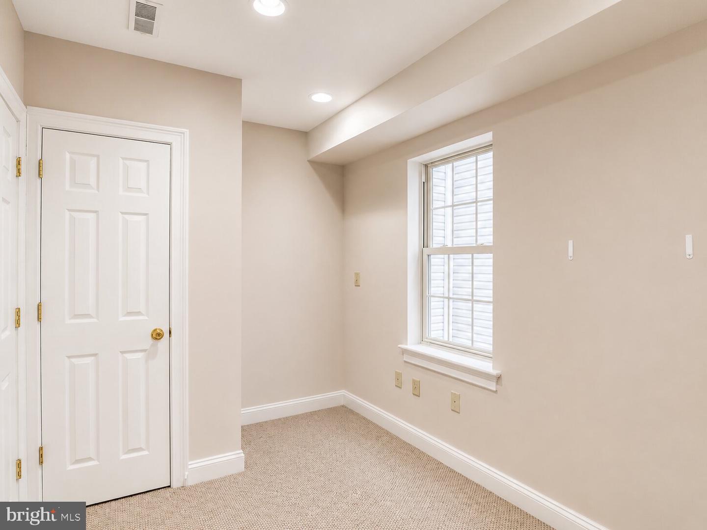 2542 W Girard Ave #2 Property Photo 14