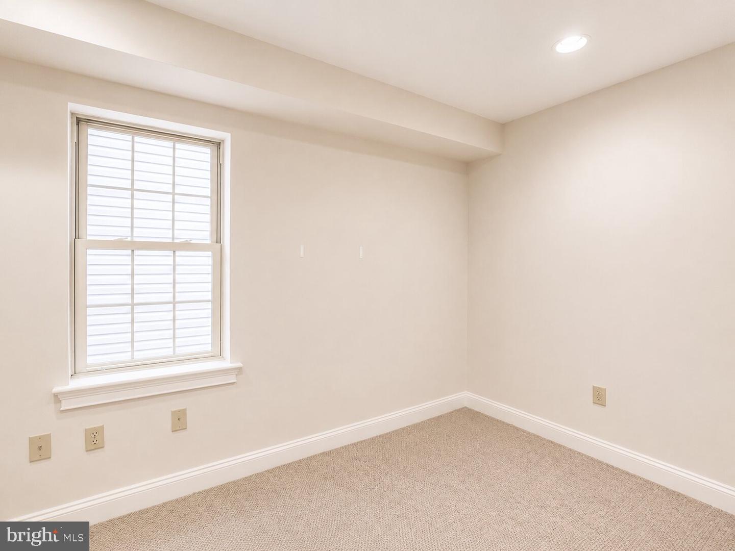 2542 W Girard Ave #2 Property Photo 15