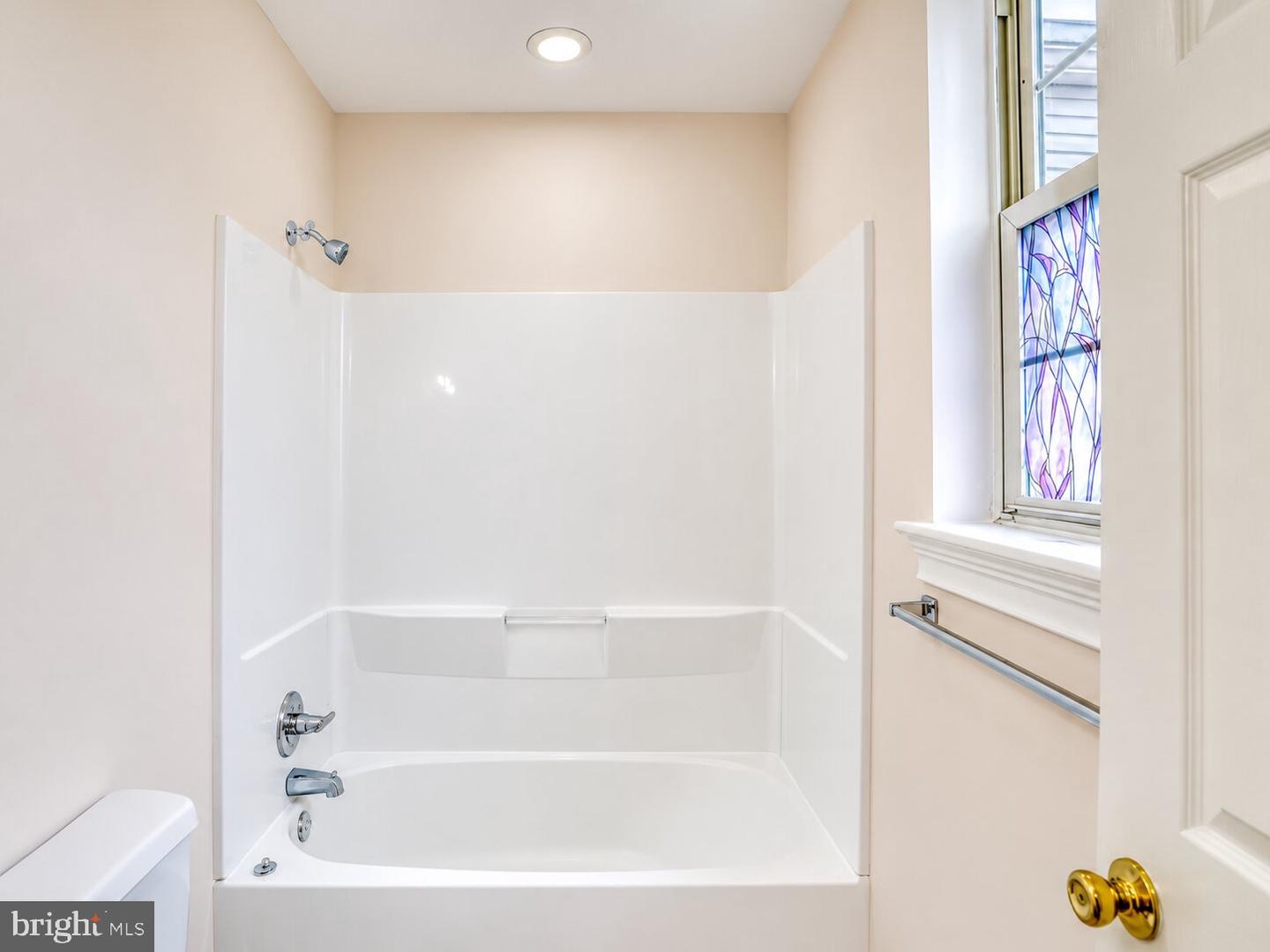 2542 W Girard Ave #2 Property Photo 17