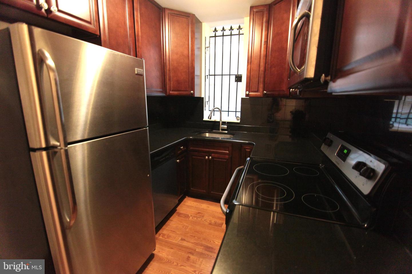 1852 N Willington St #1 Property Photo 2